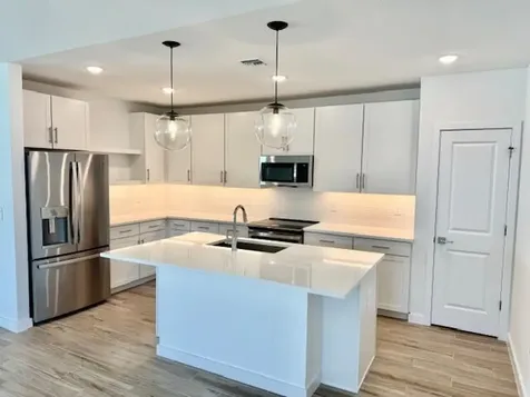 1689 SW Abingdon Avenue Port Saint Lucie FL 34953