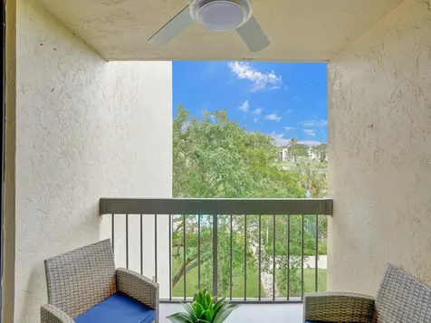 955 Egret Circle Delray Beach FL 33444