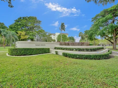 955 Egret Circle Delray Beach FL 33444