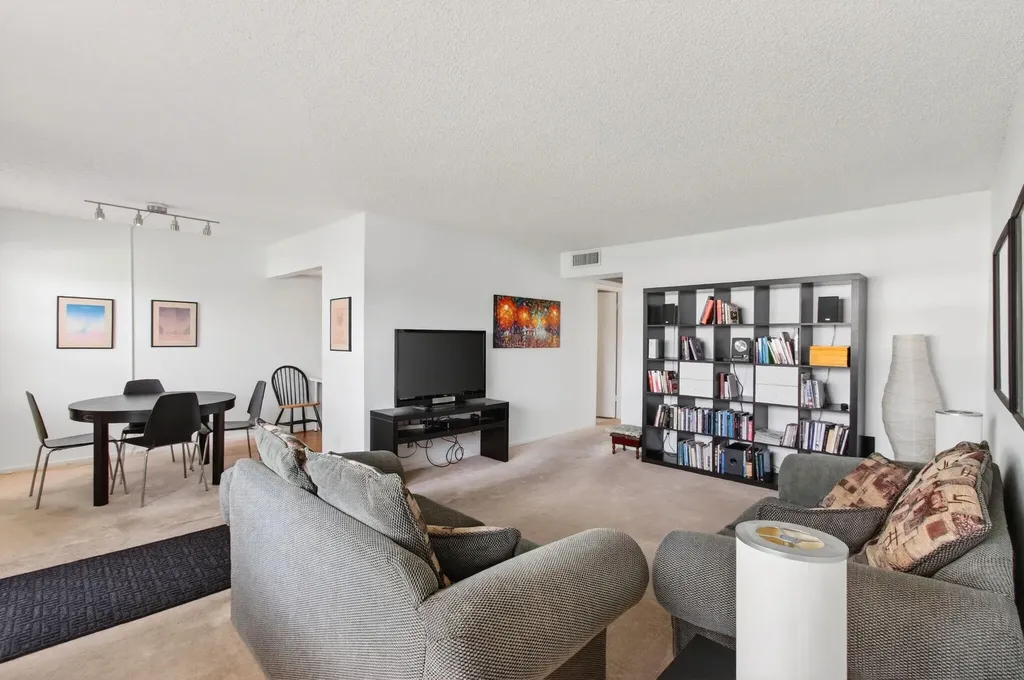 321 Fanshaw H Boca Raton FL 33434