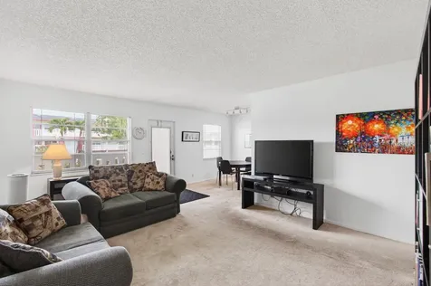 321 Fanshaw H Boca Raton FL 33434