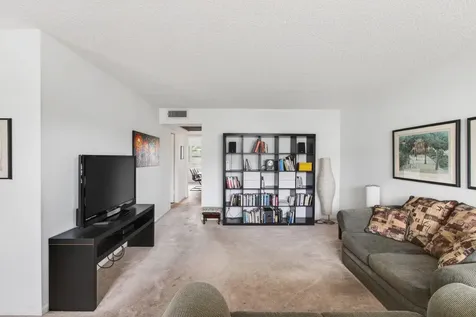 321 Fanshaw H Boca Raton FL 33434