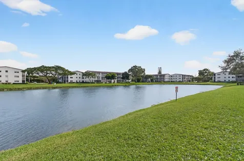 321 Fanshaw H Boca Raton FL 33434