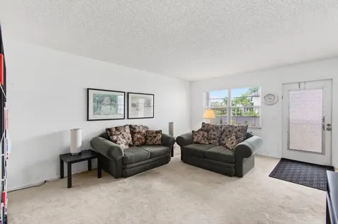 321 Fanshaw H Boca Raton FL 33434
