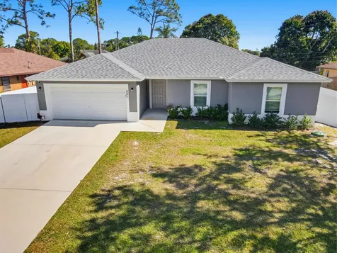521 Nw Colonial Street Port Saint Lucie FL 34983