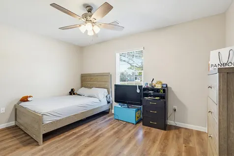 521 Nw Colonial Street Port Saint Lucie FL 34983