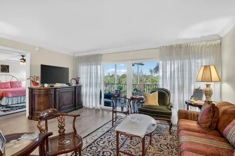 1537 E Hillsboro Boulevard Deerfield Beach FL 33441