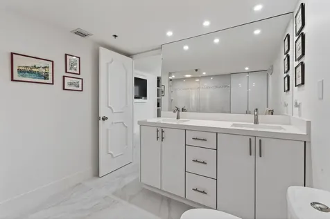 5280 N Ocean Drive Singer Island FL 33404