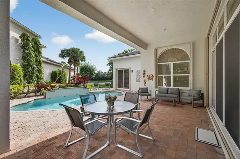 502 Via Toledo Palm Beach Gardens FL 33418