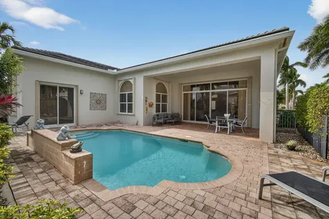 502 Via Toledo Palm Beach Gardens FL 33418
