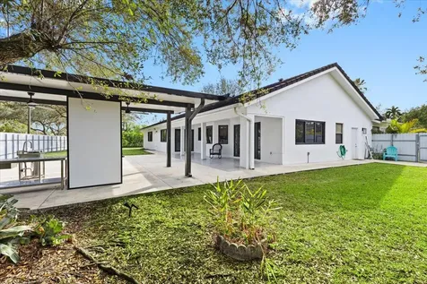 20221 Nw 8th Street Pembroke Pines FL 33029