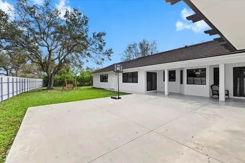 20221 Nw 8th Street Pembroke Pines FL 33029
