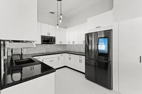 20221 Nw 8th Street Pembroke Pines FL 33029