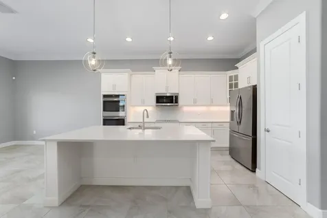 4777 Four Lakes Circle Vero Beach FL 32968