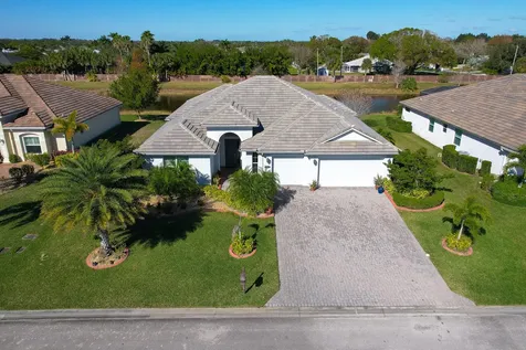 4777 Four Lakes Circle Vero Beach FL 32968