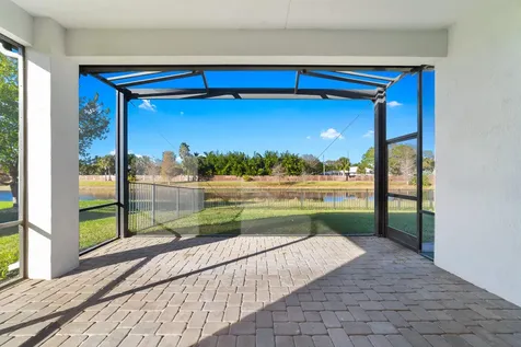 4777 Four Lakes Circle Vero Beach FL 32968