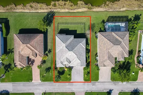 4777 Four Lakes Circle Vero Beach FL 32968