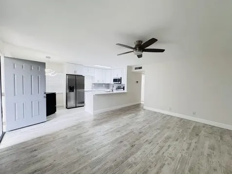 293 Flanders G Delray Beach FL 33484
