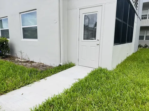 293 Flanders G Delray Beach FL 33484