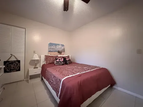 5991 Whispering Pine Way Greenacres FL 33463