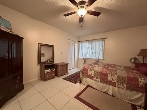 5991 Whispering Pine Way Greenacres FL 33463