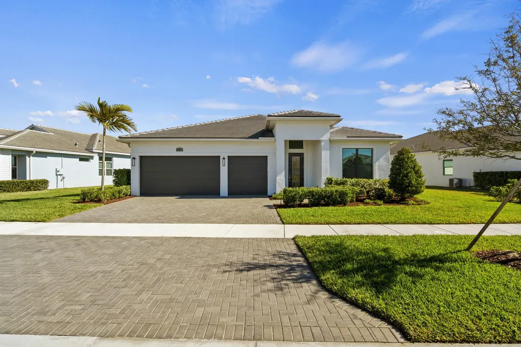 9091 Sw Arco Way Port Saint Lucie FL 34987