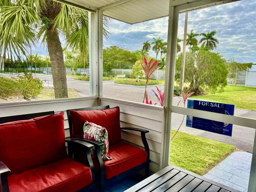 3225 South Street Hollywood FL 33021
