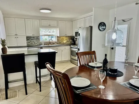 3225 South Street Hollywood FL 33021