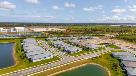 12151 Sw Ameresque Way Port Saint Lucie FL 34987
