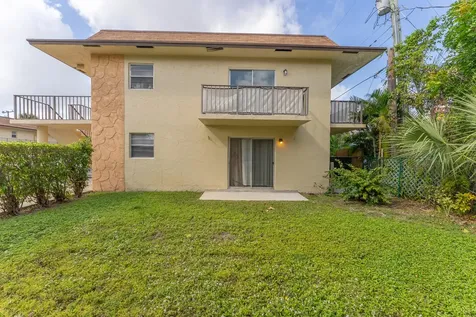 720 N Dixie Highway Lantana FL 33462
