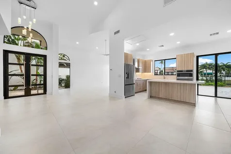 6547 Via Rosa Boca Raton FL 33433