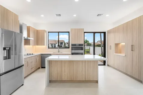 6547 Via Rosa Boca Raton FL 33433