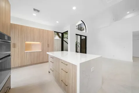 6547 Via Rosa Boca Raton FL 33433