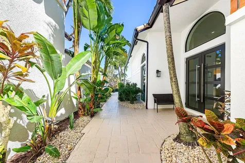 6547 Via Rosa Boca Raton FL 33433