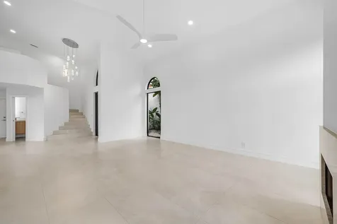 6547 Via Rosa Boca Raton FL 33433