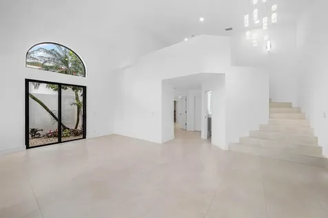 6547 Via Rosa Boca Raton FL 33433