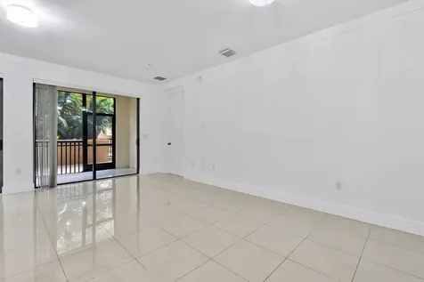 3020 NW 125th Avenue Sunrise FL 33323
