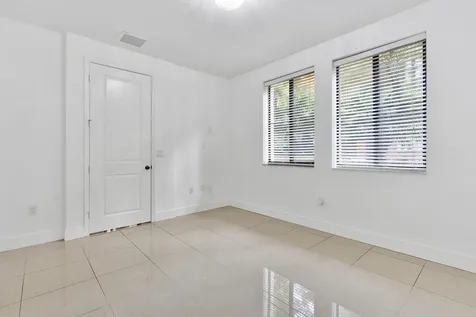 3020 NW 125th Avenue Sunrise FL 33323