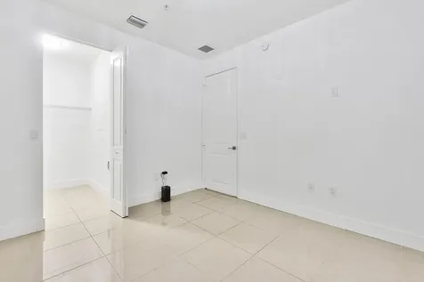3020 NW 125th Avenue Sunrise FL 33323