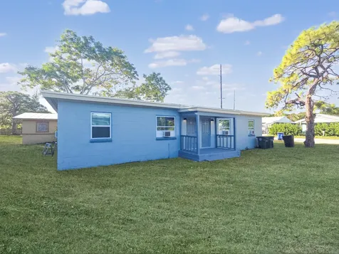1308 N 21st Street Fort Pierce FL 34950