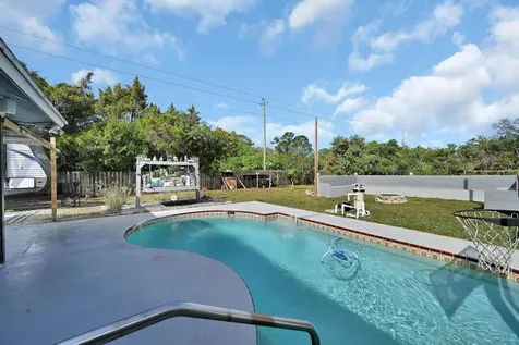 2404 Dade Road Fort Pierce FL 34982