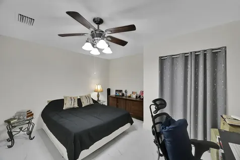 2404 Dade Road Fort Pierce FL 34982