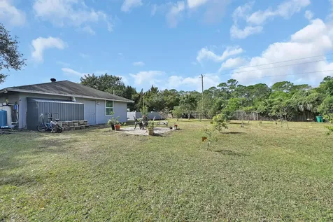 2404 Dade Road Fort Pierce FL 34982