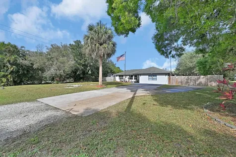 2404 Dade Road Fort Pierce FL 34982