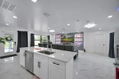 2404 Dade Road Fort Pierce FL 34982
