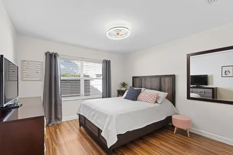 340 N Country Club Boulevard Boca Raton FL 33487