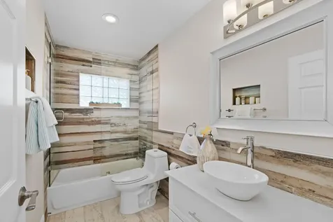 340 N Country Club Boulevard Boca Raton FL 33487