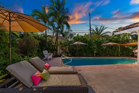 340 N Country Club Boulevard Boca Raton FL 33487