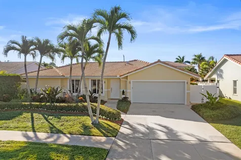 340 N Country Club Boulevard Boca Raton FL 33487