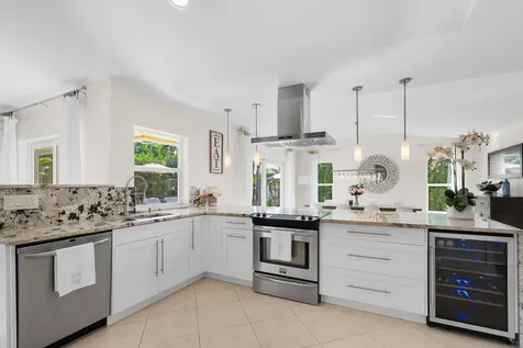 340 N Country Club Boulevard Boca Raton FL 33487